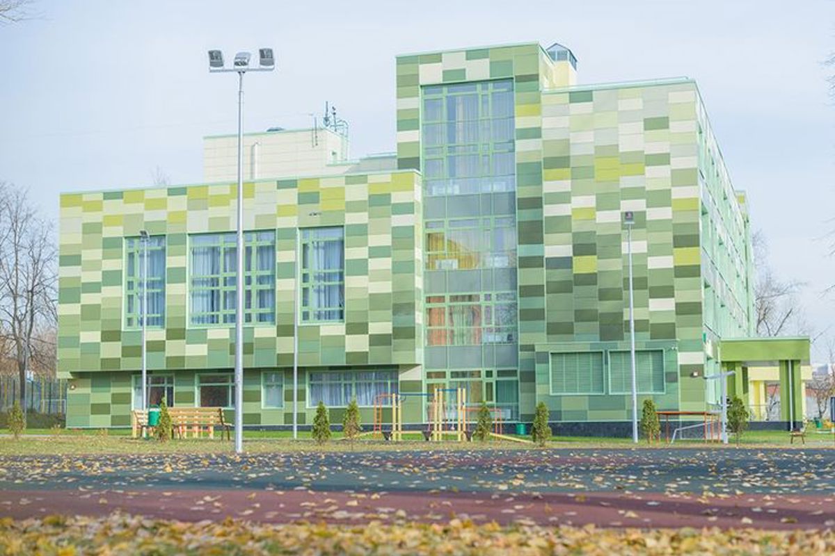 Школа №1222, корпус №3 - Г. Москва, Ул. Басовская, Д. 7.